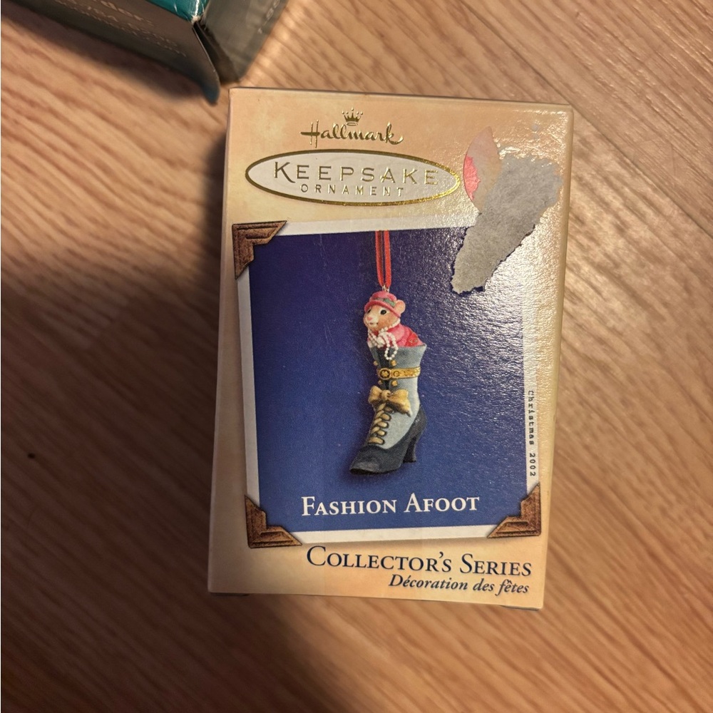 Hallmark Fashion A Foot series